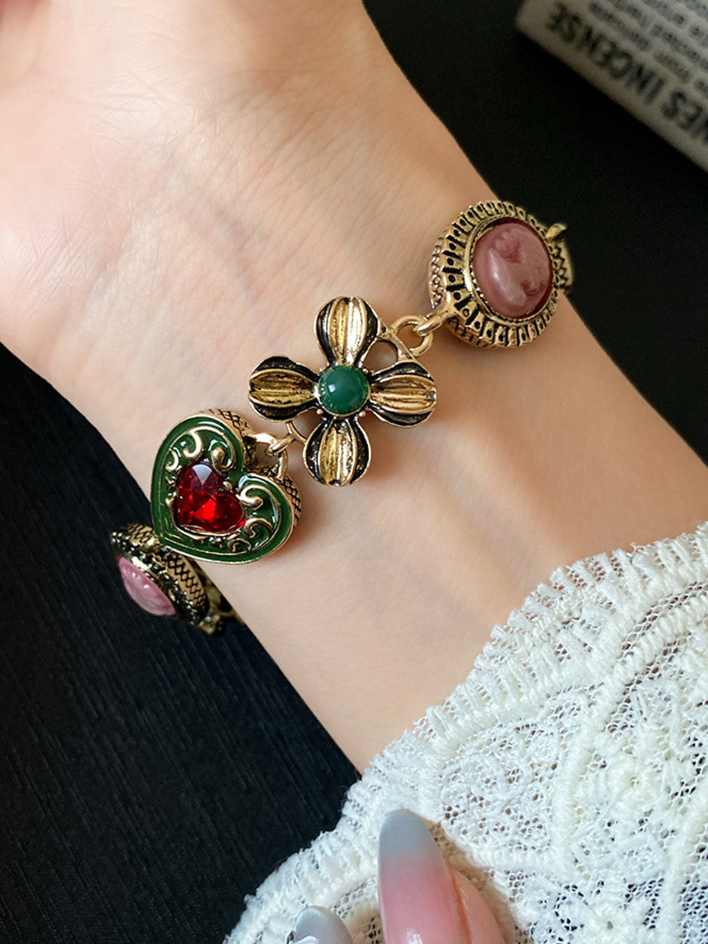 Vintage Necklace & Bracelet Set: Gold-Tone with Red Heart Gems & Enamel Florals NE021