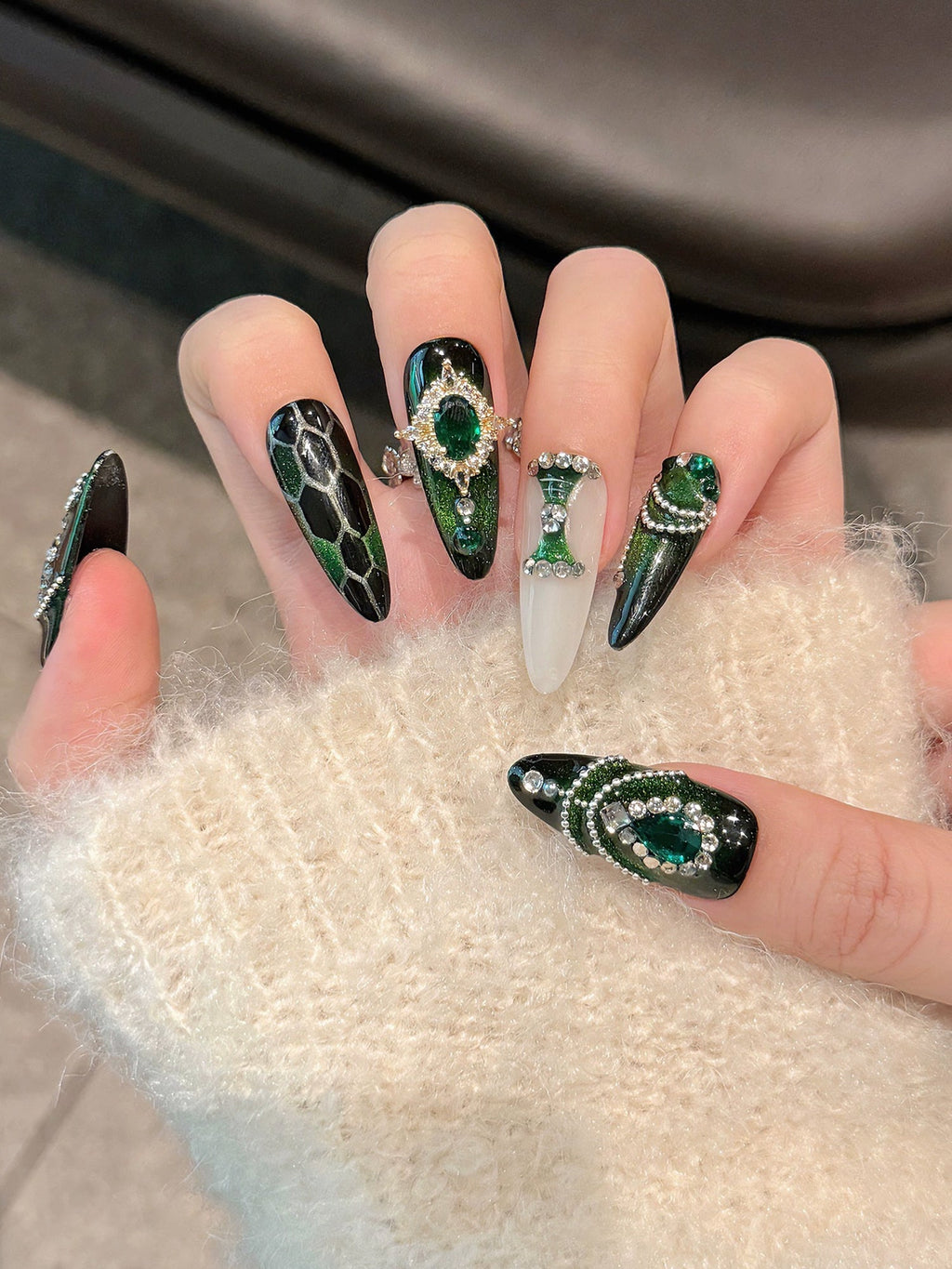 Luxury Green & Black Glitter with Emerald Rhinestones & Snake Scale Design Press-On Nails PN011