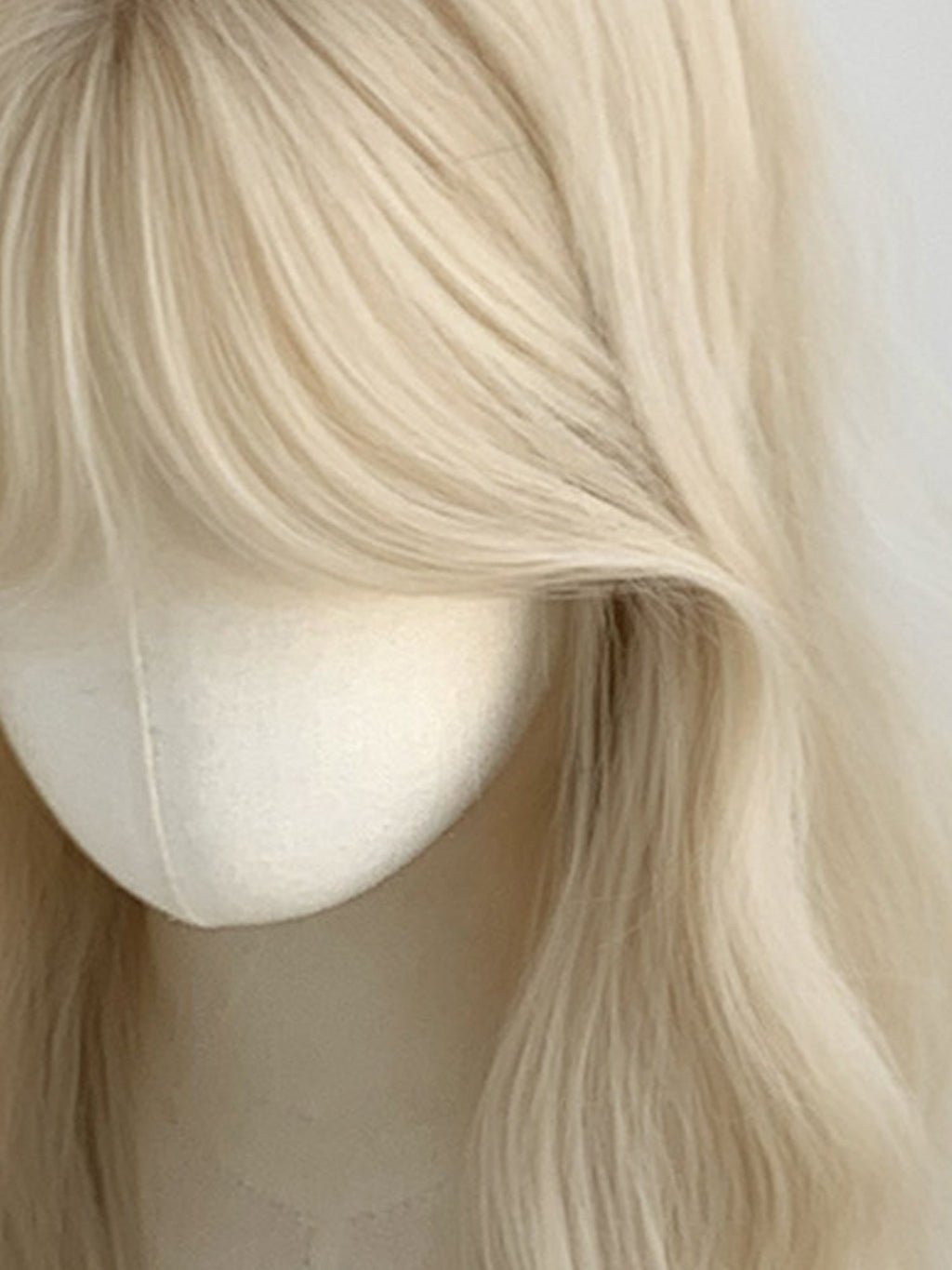 28" Platinum Blonde Wavy Fashion Synthetic Hair Wig QS019