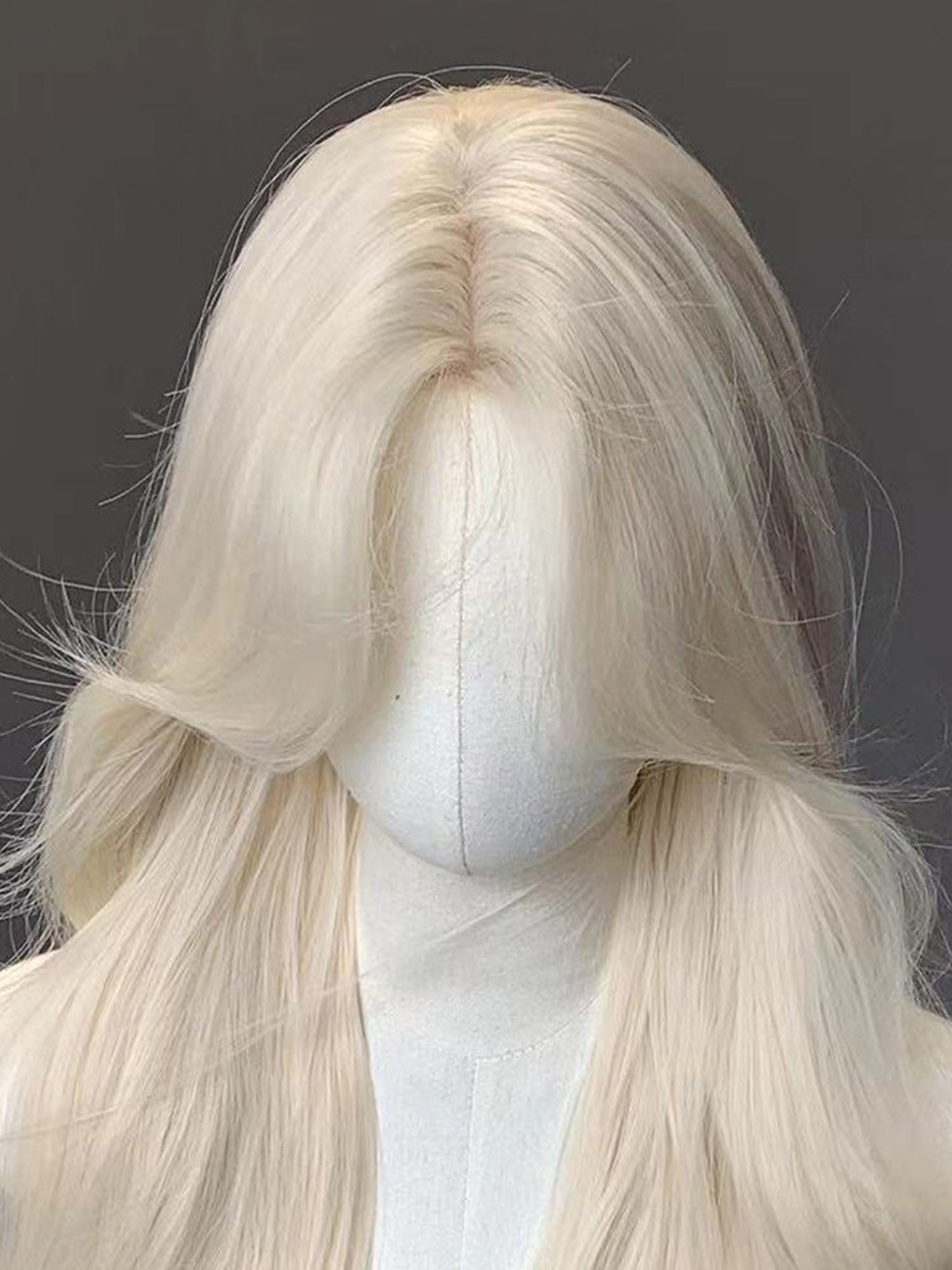 28" Platinum Blonde Wavy Fashion Synthetic Hair Wig QS023
